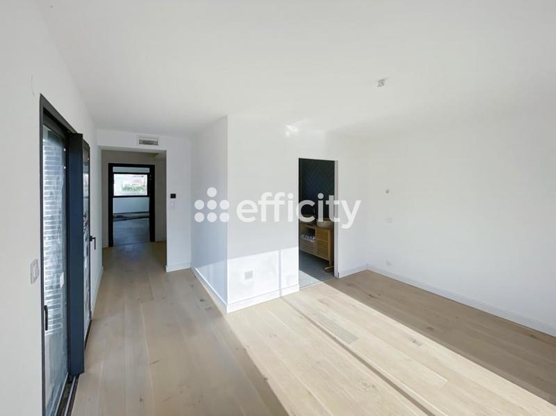 Maison - 150 m² - 4 pièces