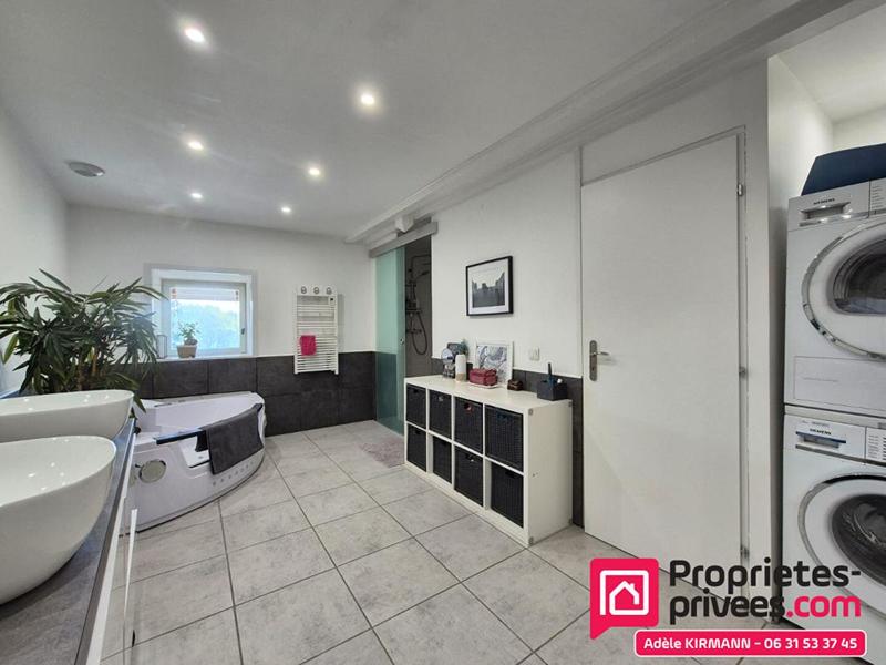 Maison de village - 211 m² - 7 pièces