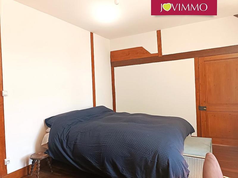 Maison - 230 m² - 10 pièces