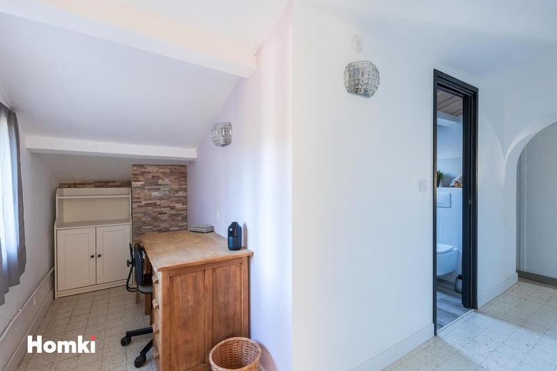 Maison - 200 m² - 5 pièces