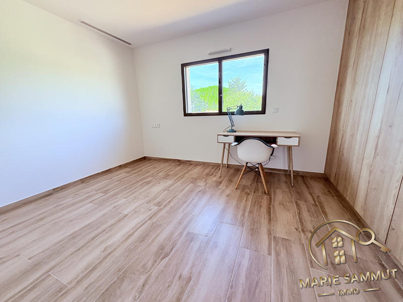 Maison - 229 m² - 7 pièces