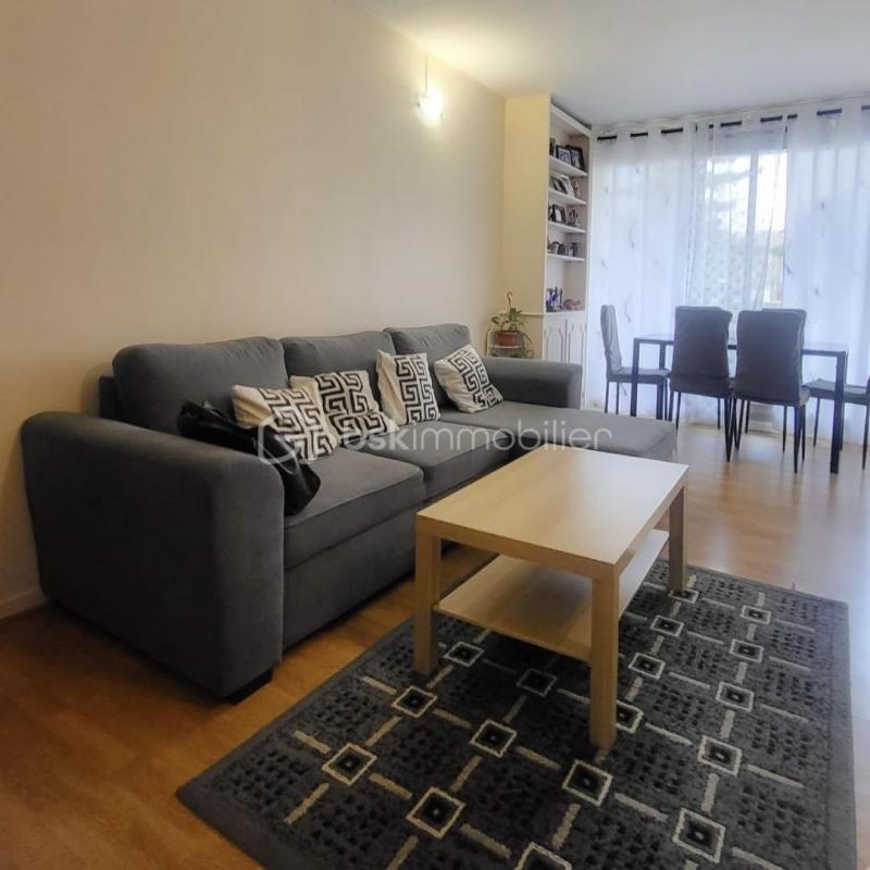 Appartement - 92 m² - 5 pièces