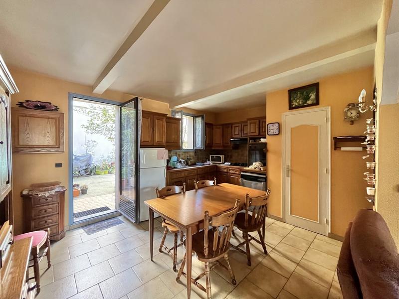 Maison - 140 m² - 6 pièces