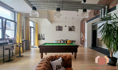 Loft - 205 m² - 5 pièces