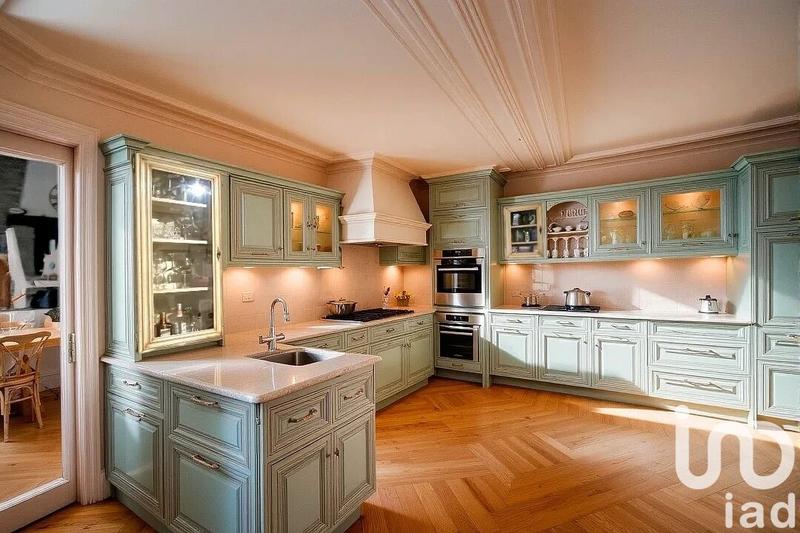 Maison - 170 m² - 7 pièces