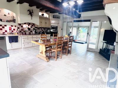 Maison - 143 m² - 6 pièces