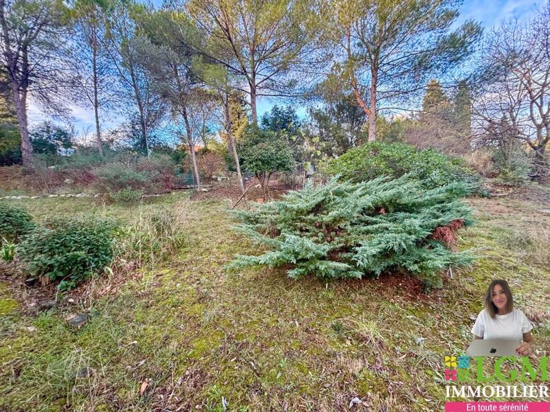 Immeuble - 90 m² - 2 pièces