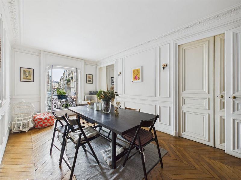 Appartement - 140 m² - 6 pièces