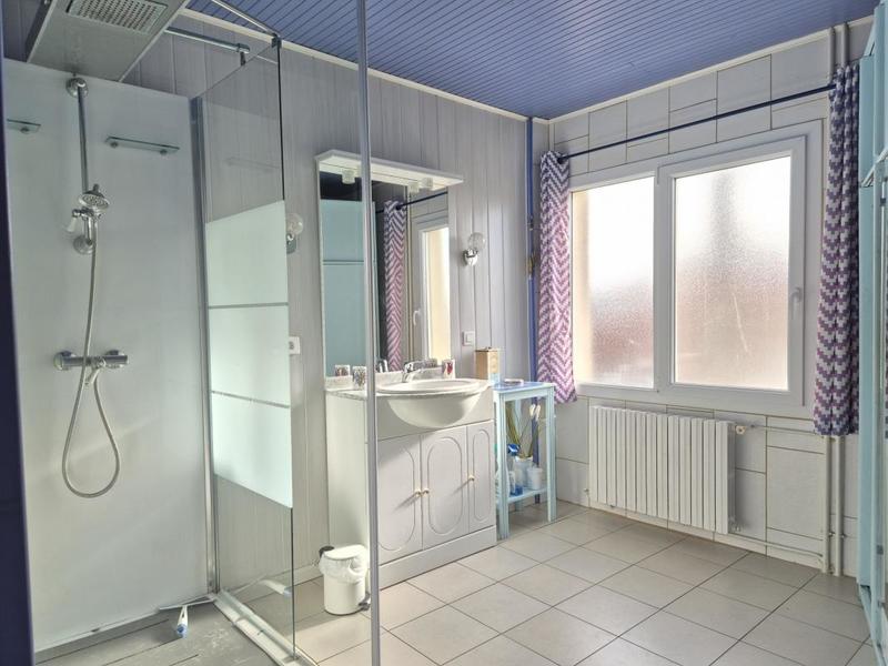 Maison - 176 m² - 7 pièces