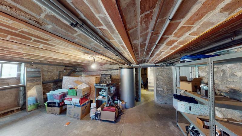 Maison - 205 m² - 6 pièces