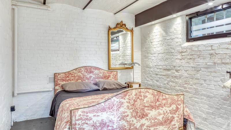 Villa - 303 m² - 12 pièces