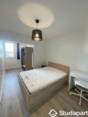 Chambre - 9 m² - 1 pièce