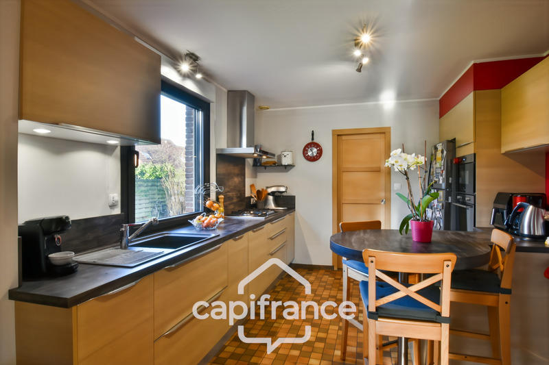 Maison - 203 m² - 7 pièces