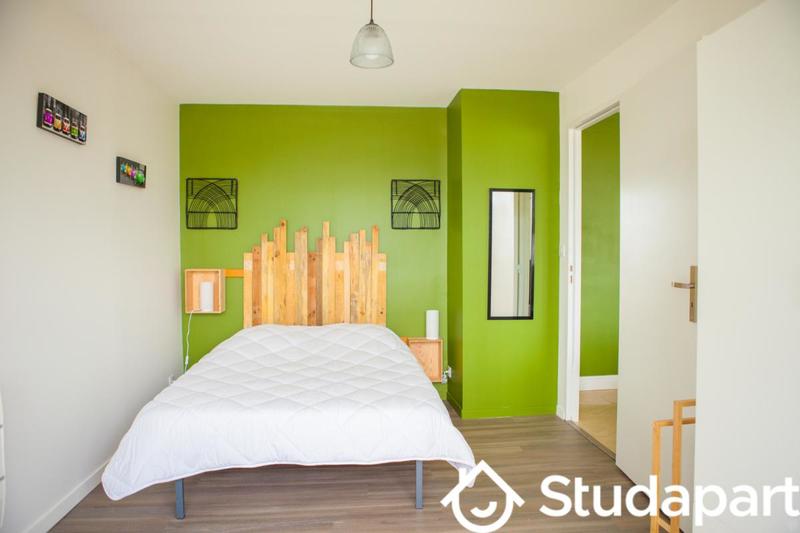 Chambre - 9 m² - 1 pièce