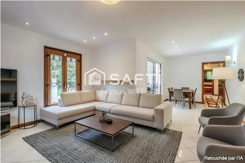 Maison - 215 m² - 7 pièces