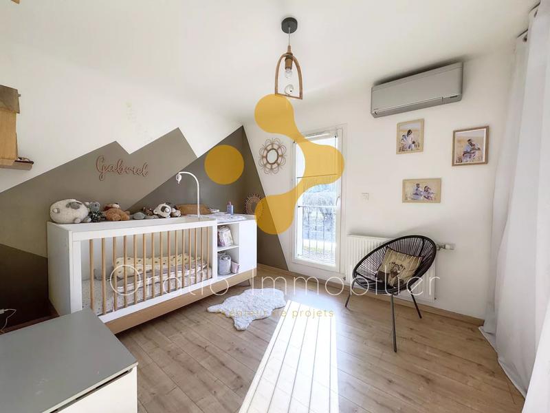 Maison - 104 m² - 5 pièces