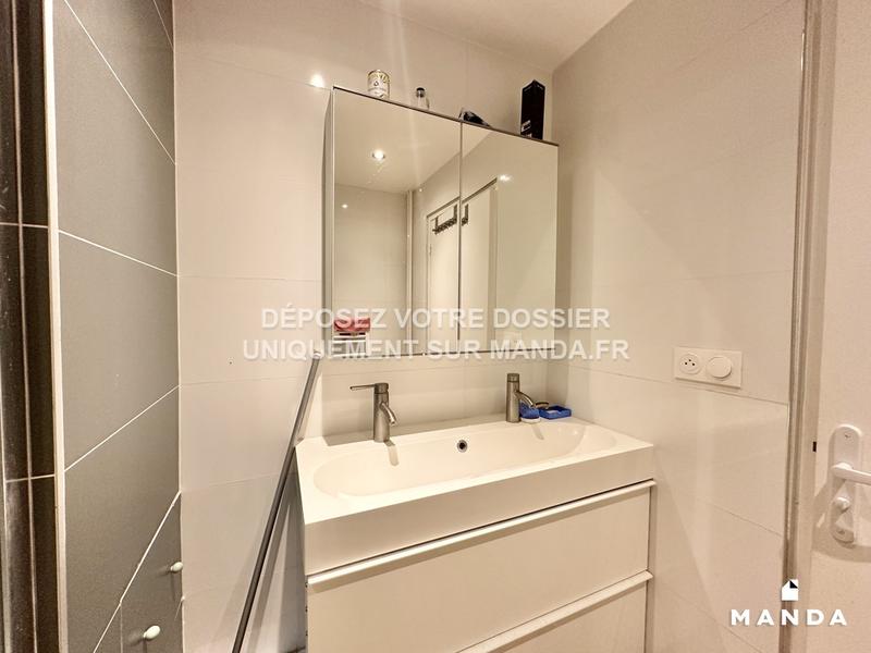 Chambre - 10 m² - 5 pièces