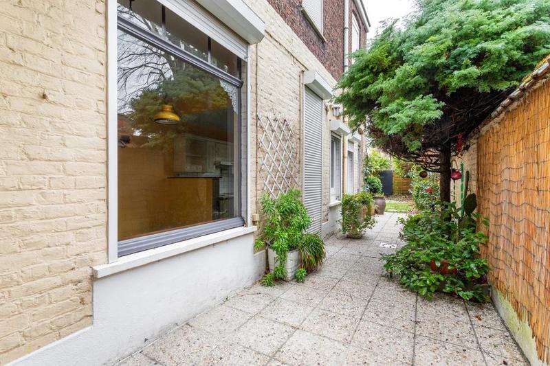 Maison - 176 m² - 8 pièces