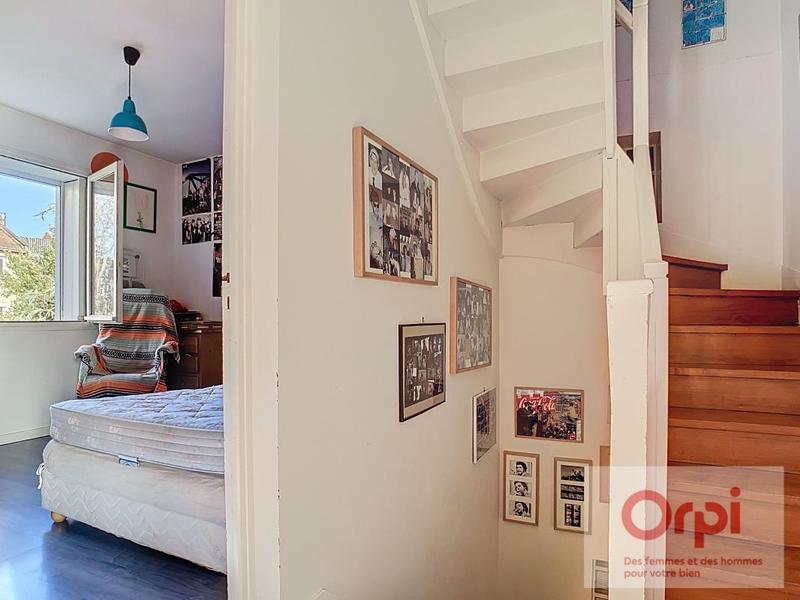 Maison - 174 m² - 6 pièces