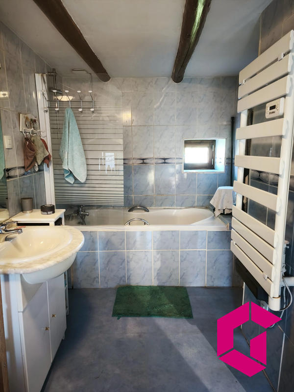 Maison - 179 m² - 5 pièces