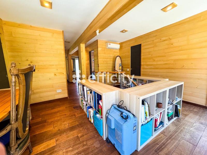 Maison - 112 m² - 6 pièces