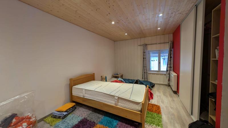 Maison - 239 m² - 8 pièces