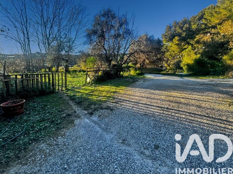 Maison - 204 m² - 9 pièces