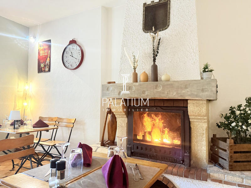 Fonds de commerce - 300 m²