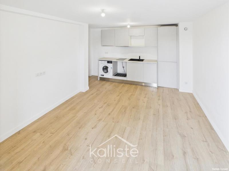 Local commercial - 68 m² - 4 pièces