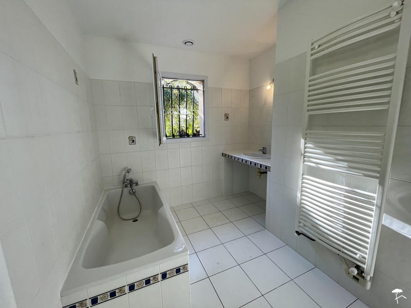 Maison contemporaine - 135 m² - 6 pièces