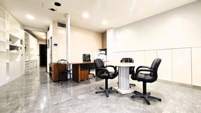 Local commercial - 56 m² - 2 pièces