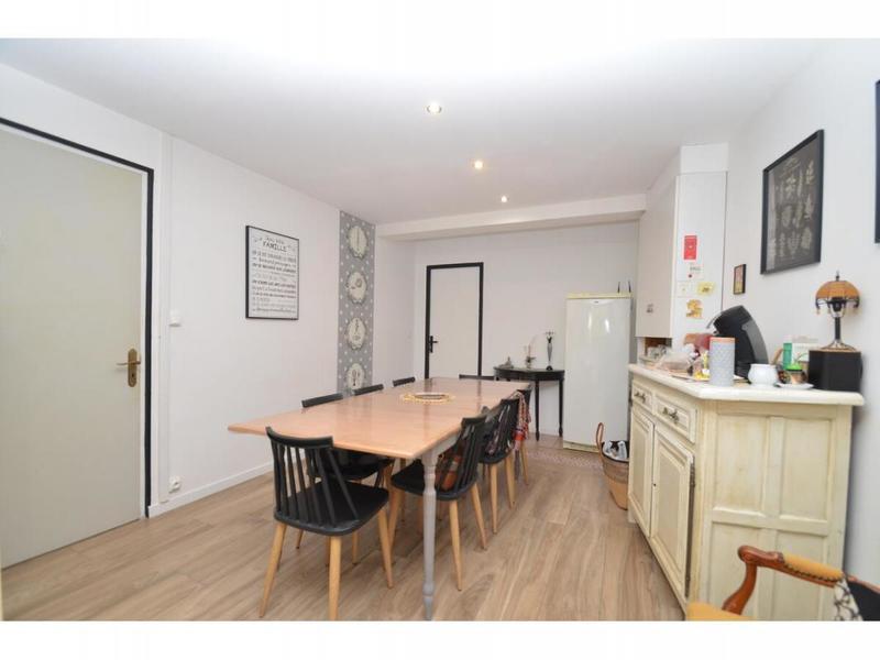 Maison - 321 m² - 8 pièces