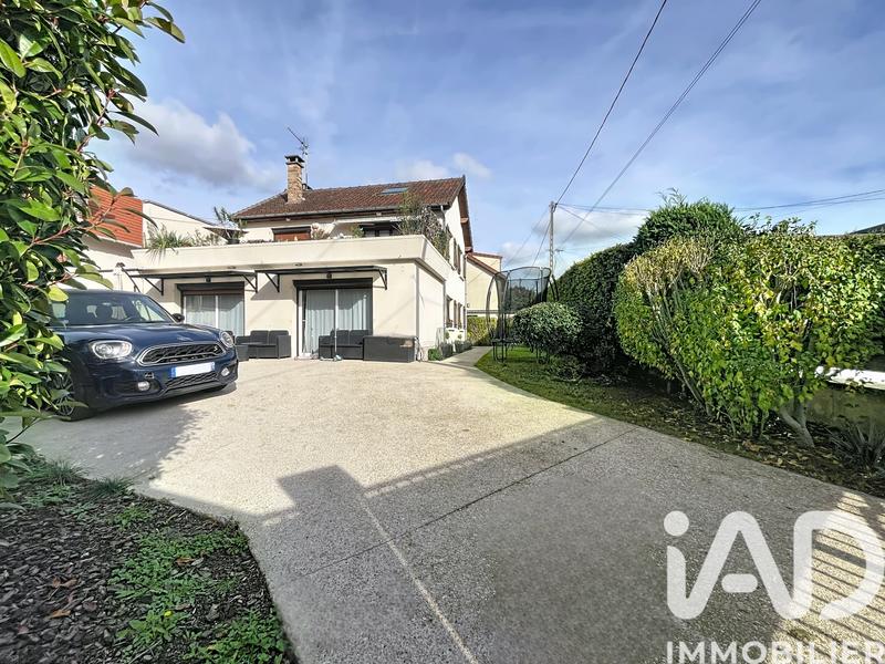 Maison - 138 m² - 7 pièces