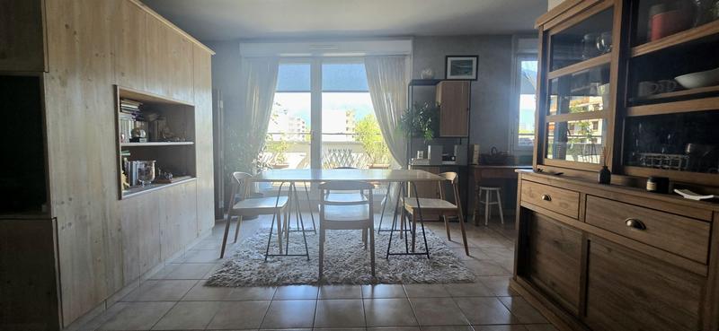 Appartement - 72 m² - 3 pièces