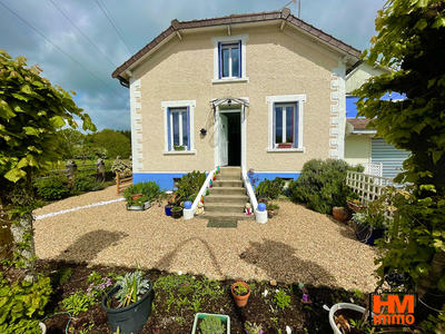 Maison - 104 m² - 6 pièces