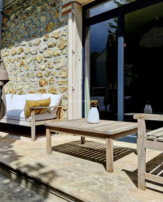 Maison - 200 m² - 8 pièces