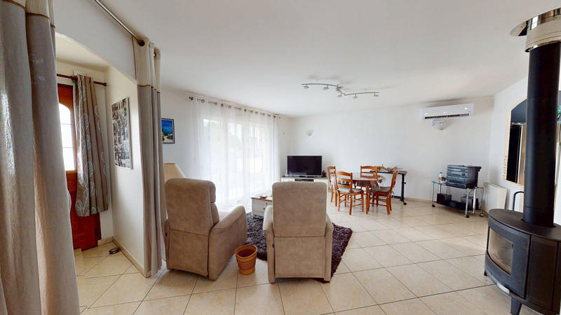 Maison - 96 m² - 3 pièces