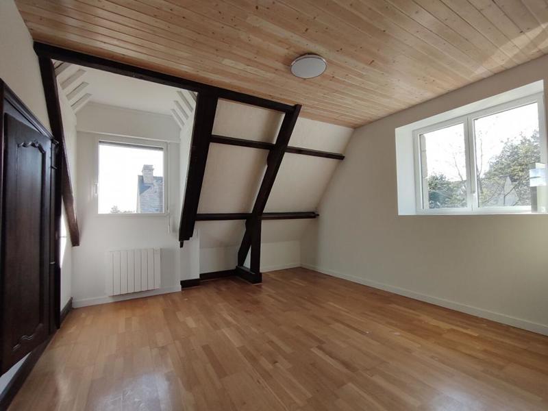 Maison - 224 m² - 7 pièces