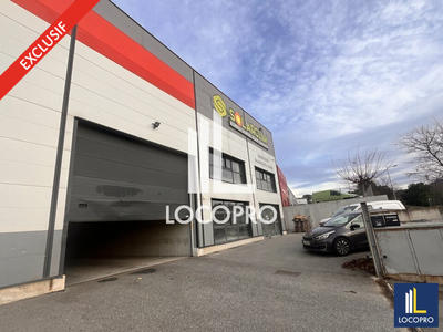Local d'activité / Entrepôt - 759 m²