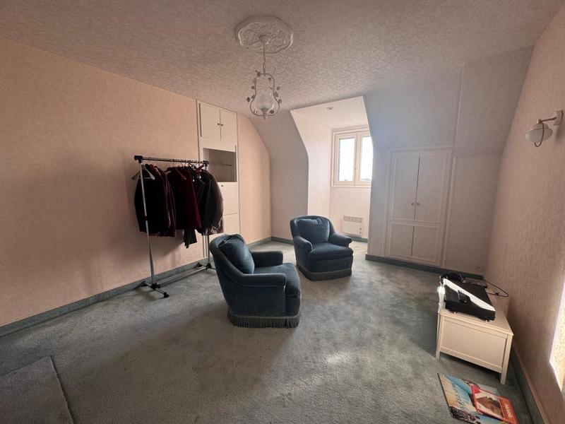 Maison - 167 m² - 5 pièces