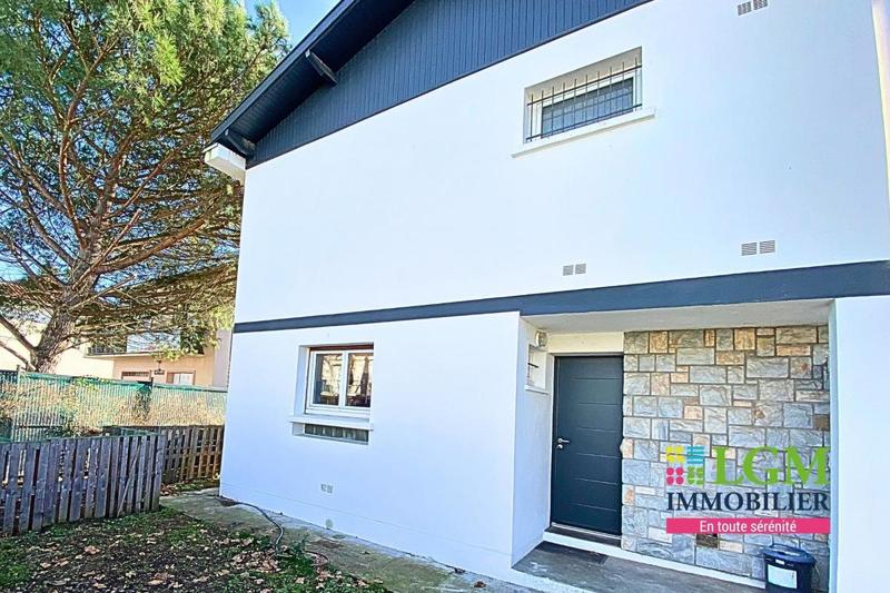 Maison - 93 m² - 4 pièces
