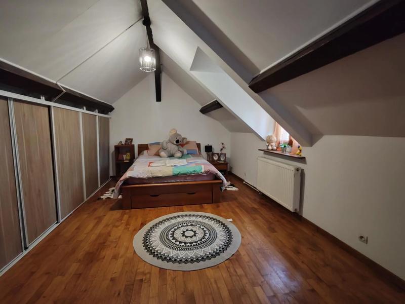 Maison - 91 m² - 83 pièces