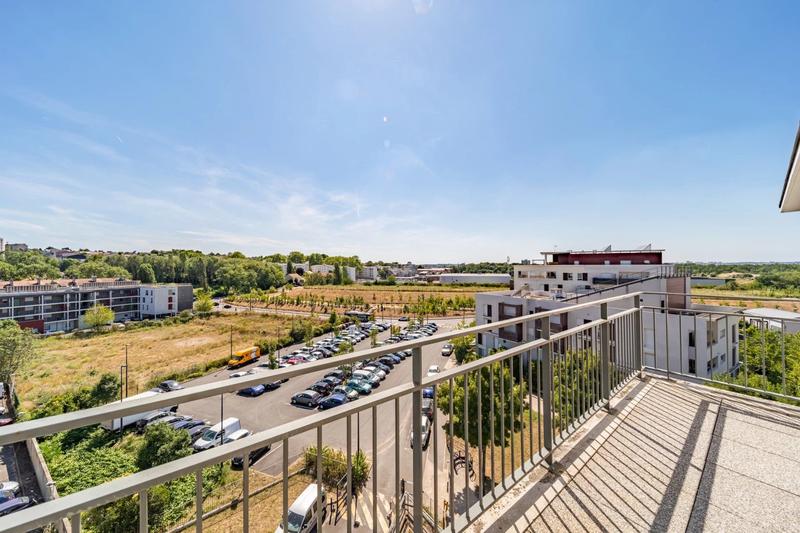 Appartement - 81 m² - 4 pièces