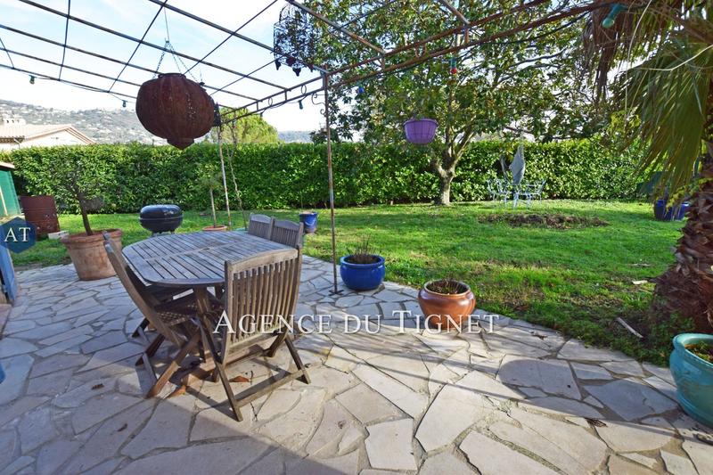 Maison - 205 m² - 7 pièces