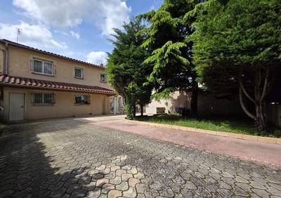 Maison ancienne - 196 m² - 5 pièces