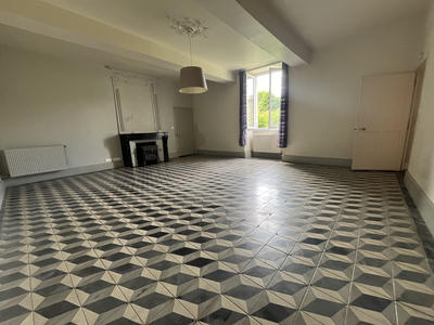 Maison - 206 m² - 5 pièces