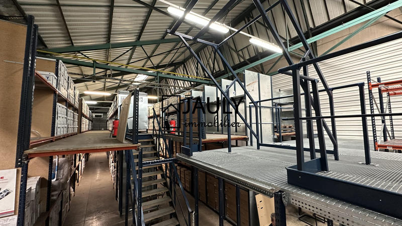 Entrepôt - 5 520 m²