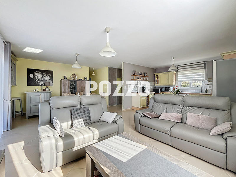 Maison - 95 m² - 5 pièces