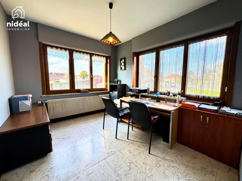 Maison - 185 m² - 8 pièces