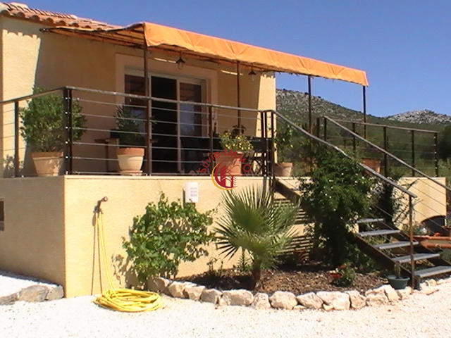 Villa - 99 m² - 4 pièces